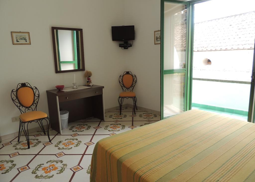 La Tavolozza Residence Positano Zimmer foto